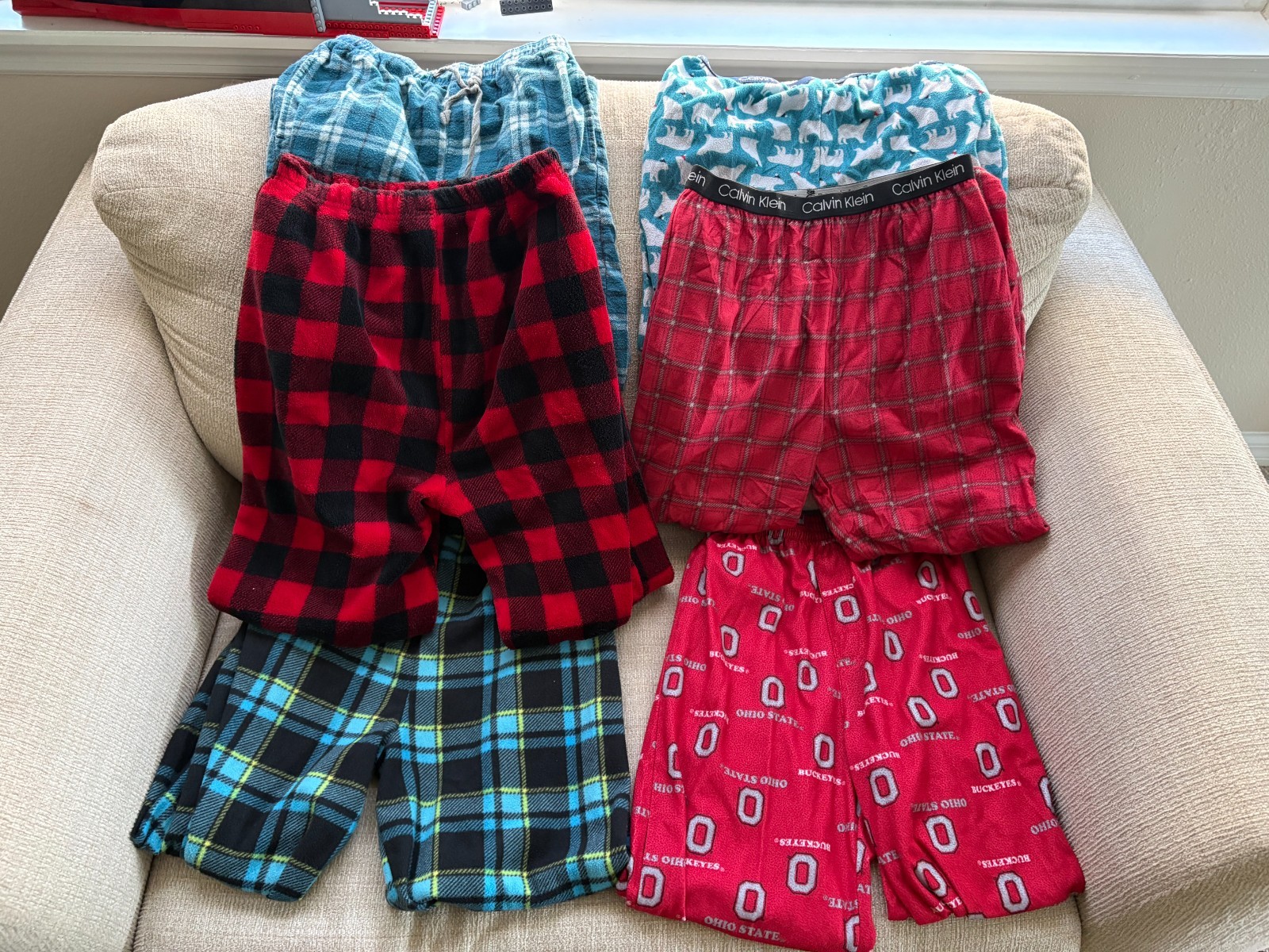 Lot of 6 Pajama Pants – Assorted Colors & Patterns – Pre-Owned
