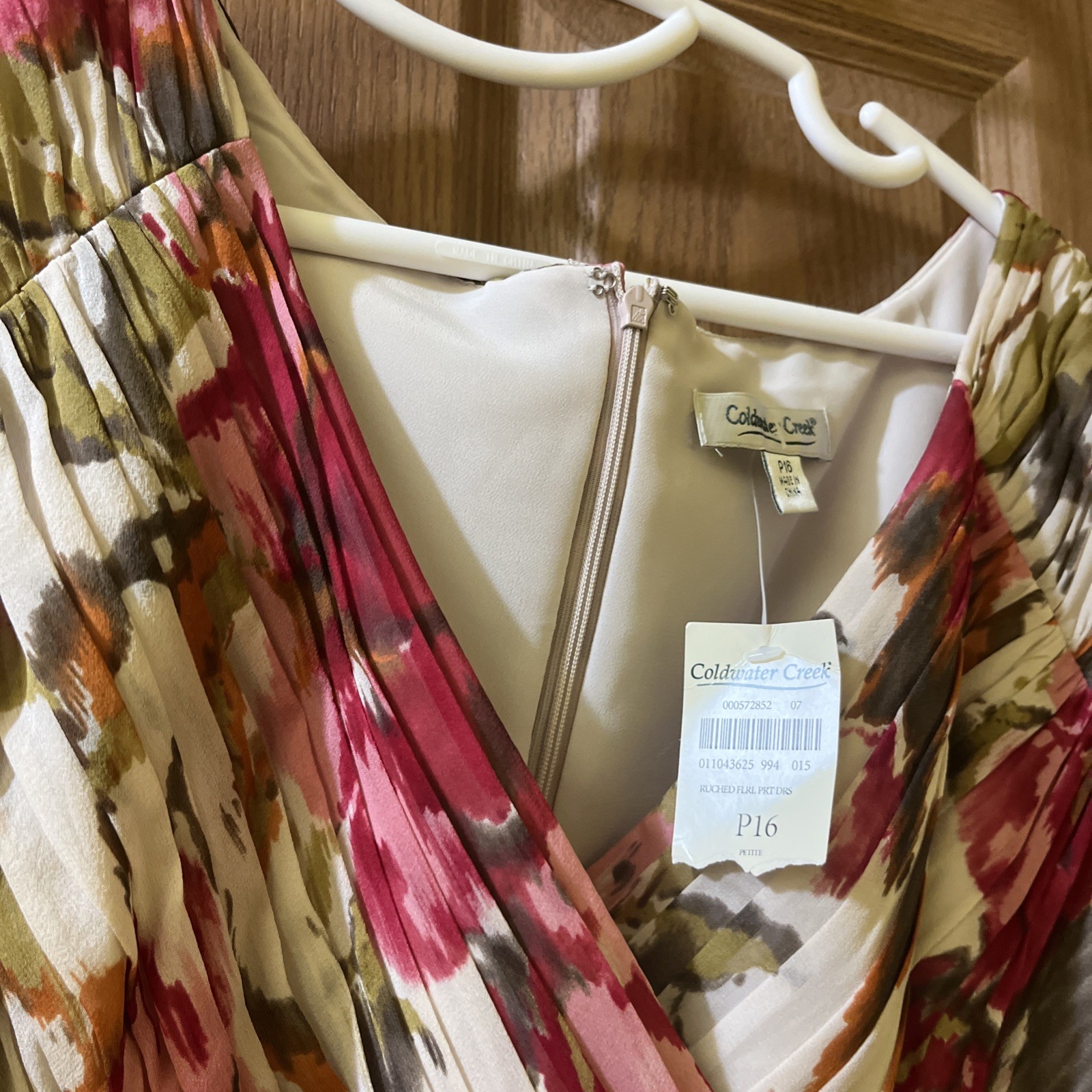 Coldwater Creek Sz P16 Ruched Floral Lined V Neck Dress NWT