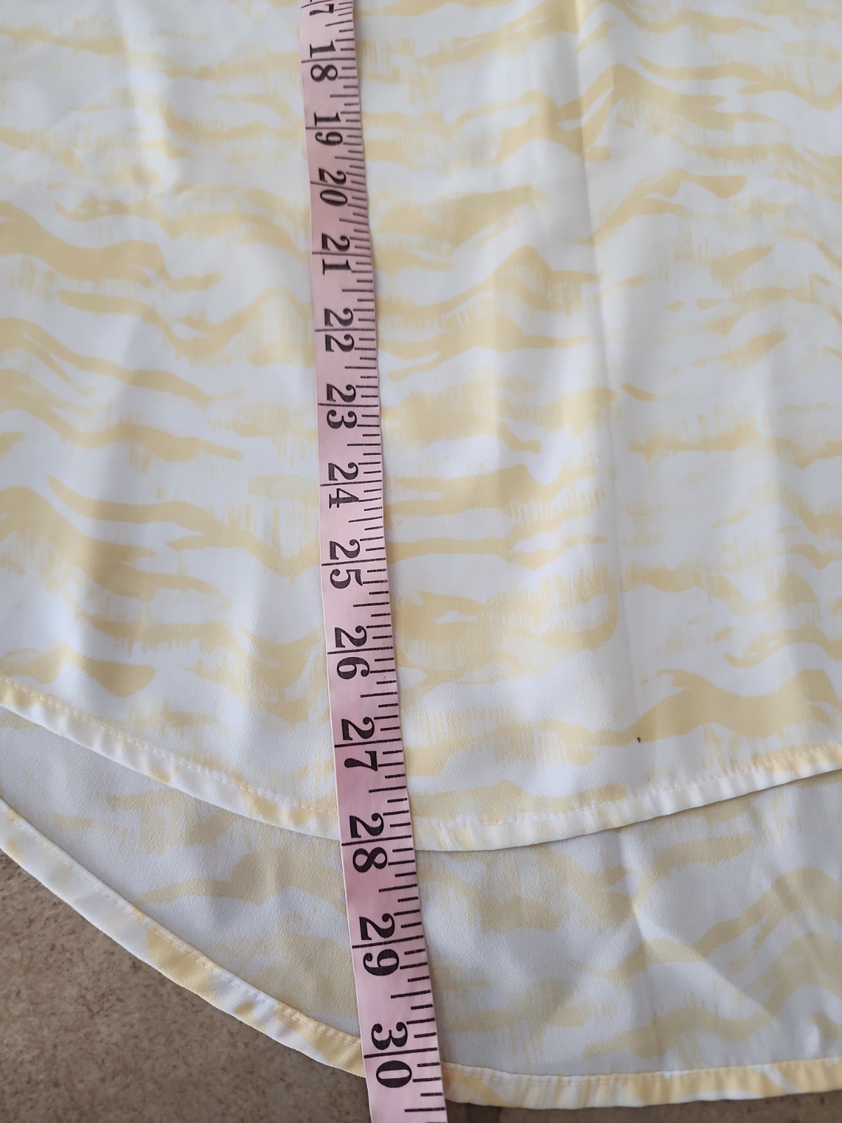 Simply Vera Wang Tunic Top Women’s XXL Blouse White Yellow Short Sleeve Boxy