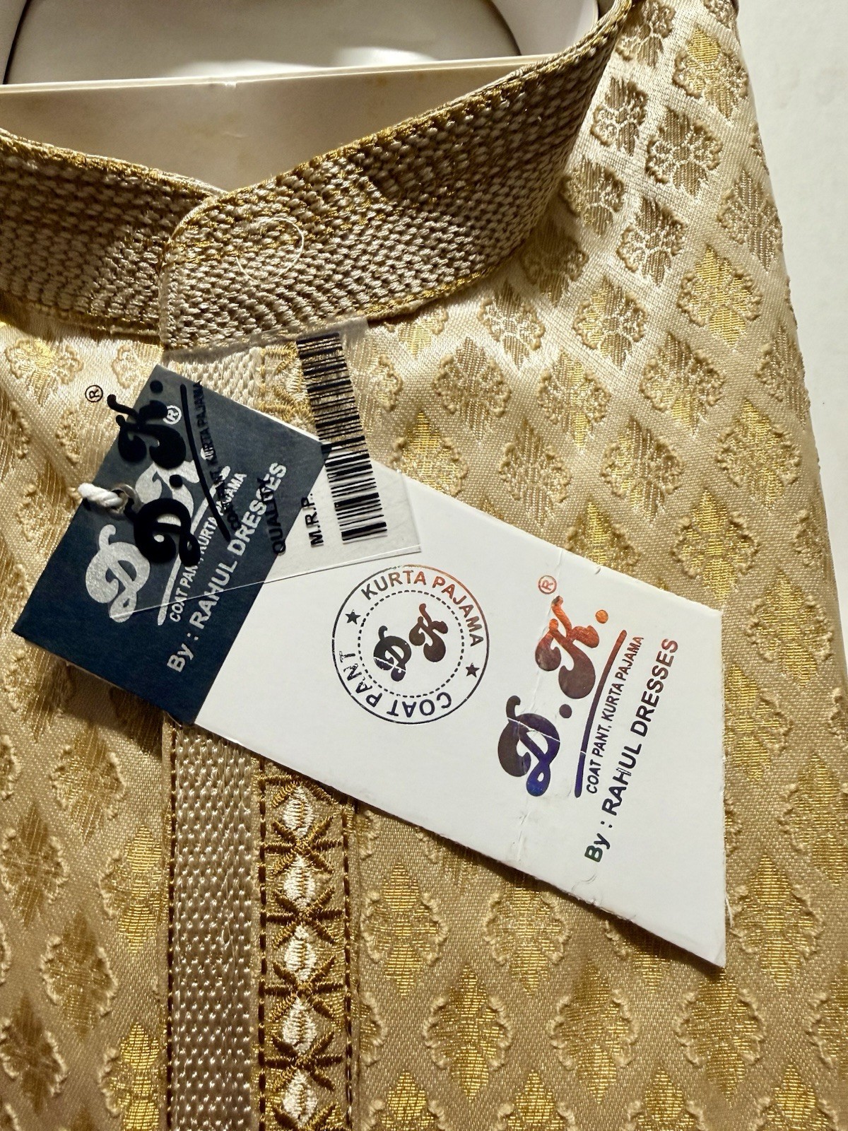 NWT Men’s Kurta PAJAMA SET SZ 40 M/L GOLDEN BROCADE Sherwani India-USA seller