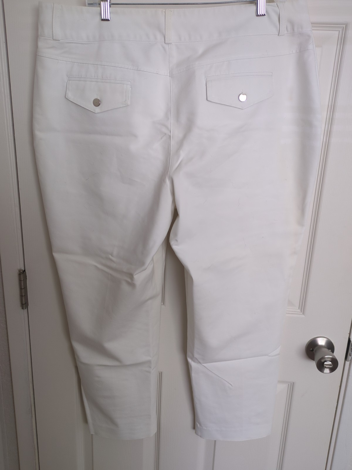 Style & Co White Pants Size 18 Snap And Zip Closure Button Embellished Ankles