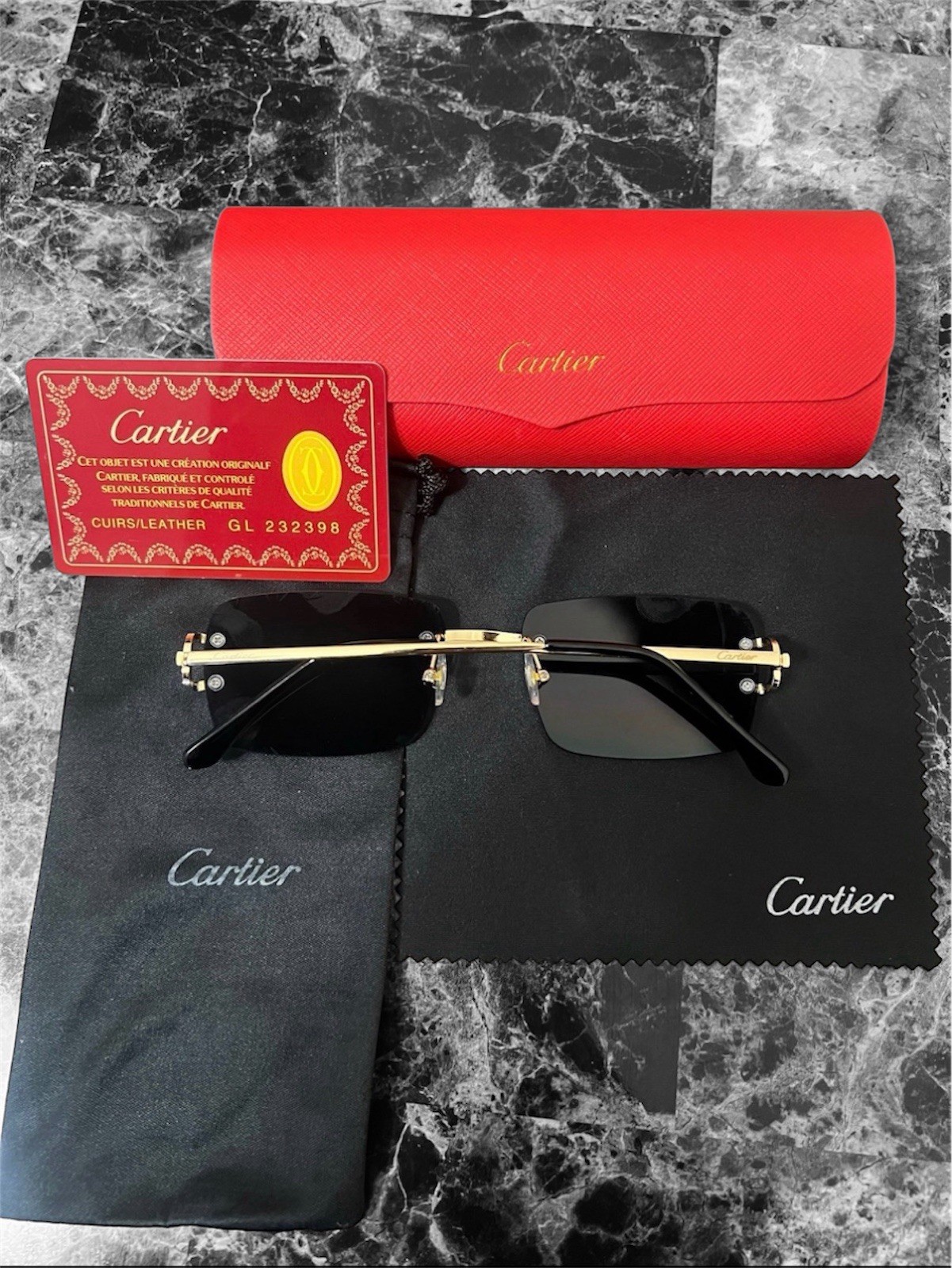 Big C Diamond Cut Black Frameless Lens & Gold Frame