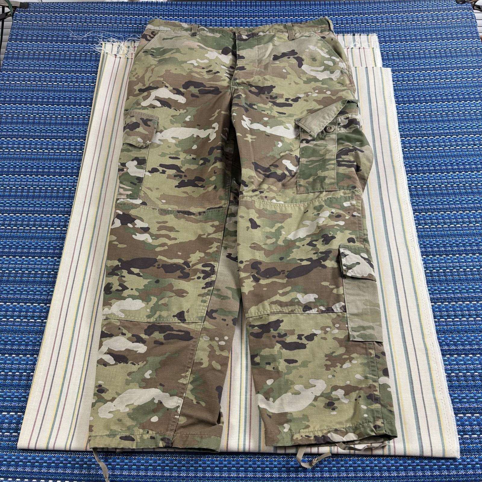 US Military Army ACU Combat Uniform Pants Mens Large Short OCP Camo Cargo