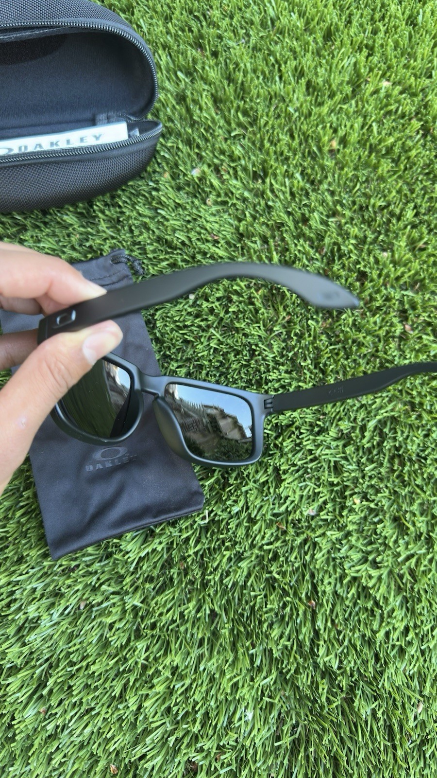 Oakley Holbrook XXL Sunglasses Black Frame Black Prizm Lens Men’s UV400
