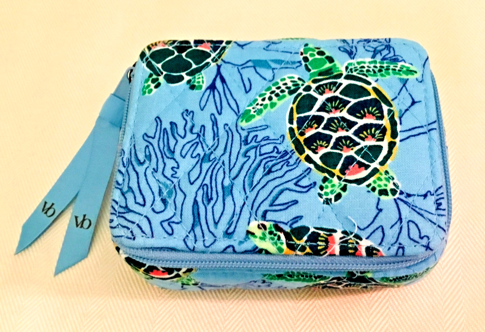 Vera Bradley ~ “Sea Turtles and Coral” ~ Travel Pill Organizer Case ~ NWT