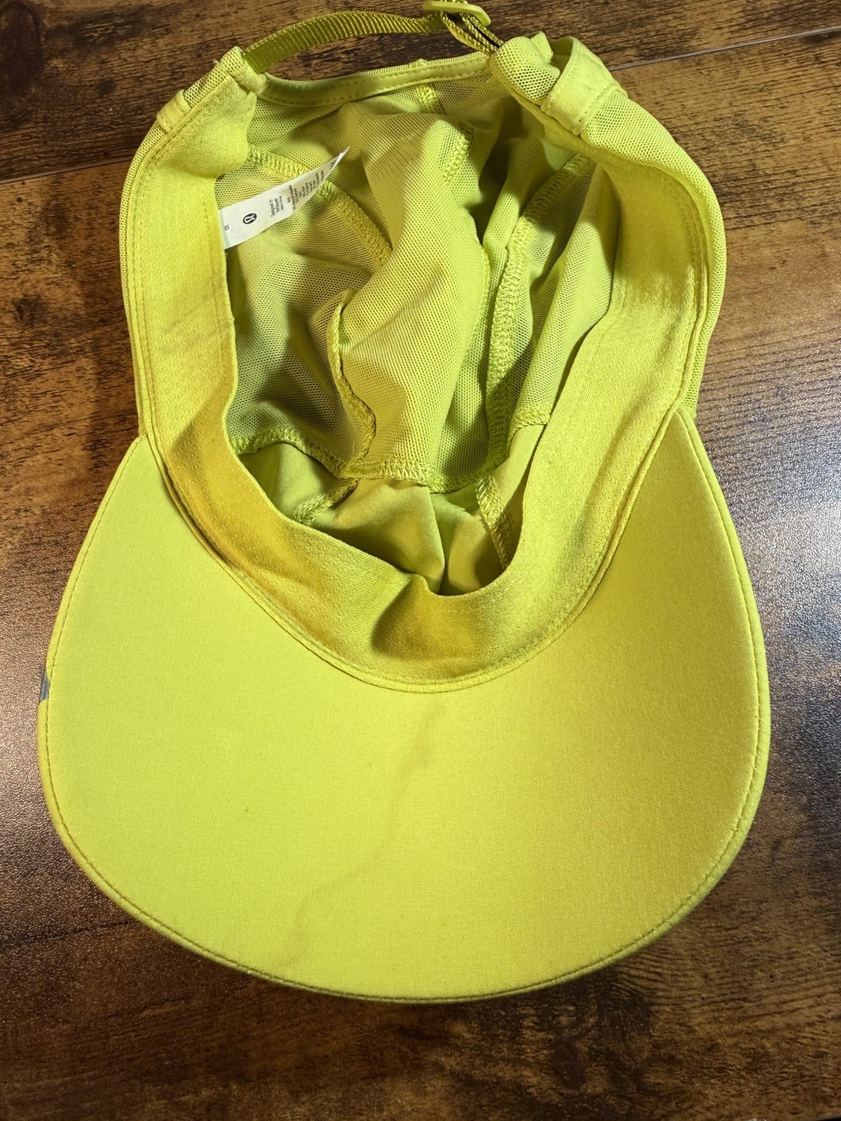 Lululemon Womens Fast Free Running Hat Elite, Bright Lime Green /Yellow Nice!