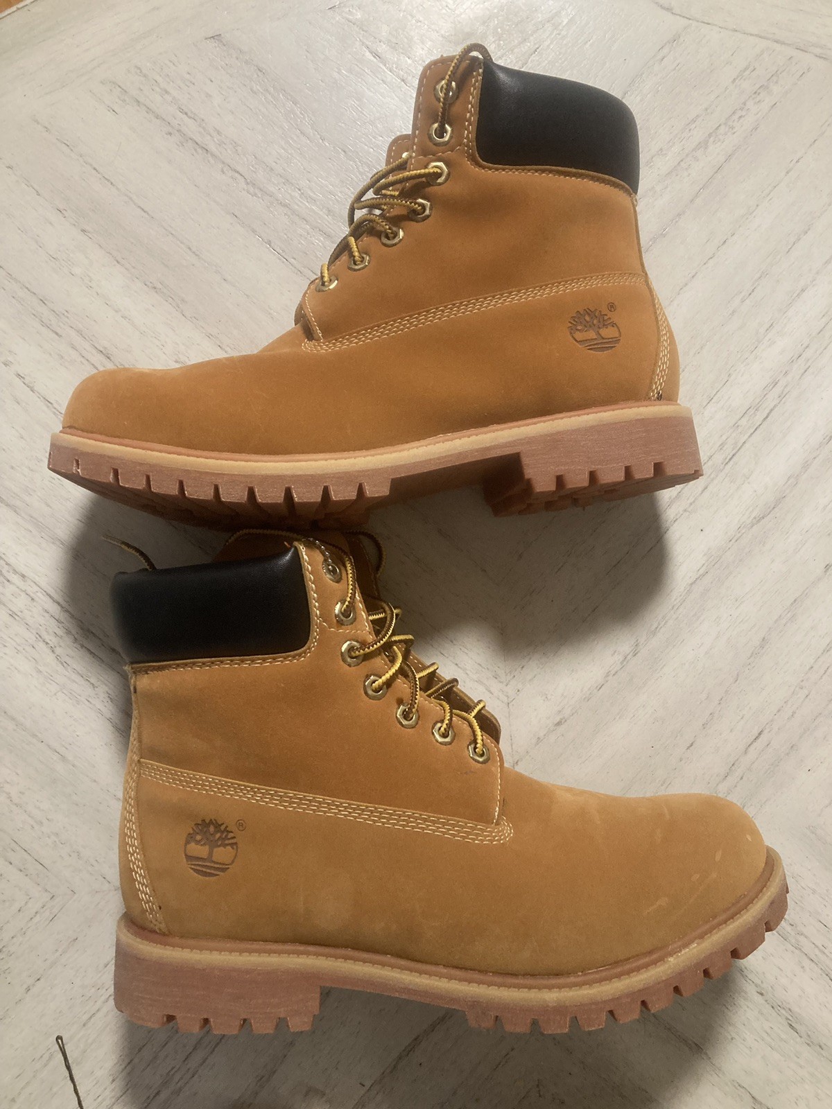 Timberland Men’s 6 Inch Premium Waterproof Boots Size 10 US Wheat