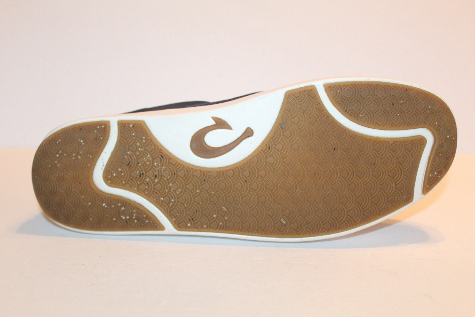 OluKai Lae‘ahi Nui Men’s Slip On Sneakers Coastal Trench Blue Tan Size 11.5