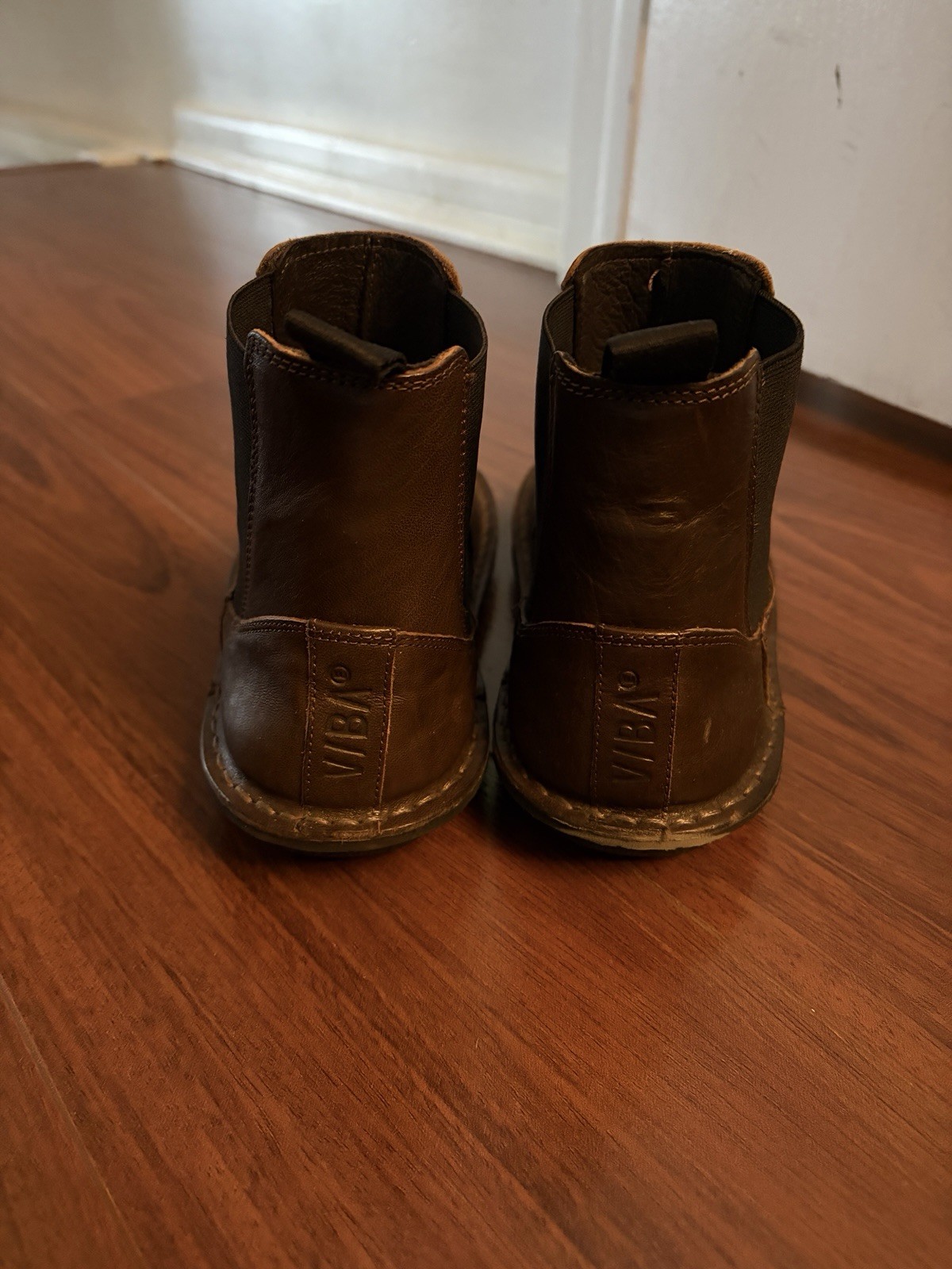 Vibae Helsinki Leather Cocoa Brown Boots Size EU39 W9 M6 Ergonomic Minimalist