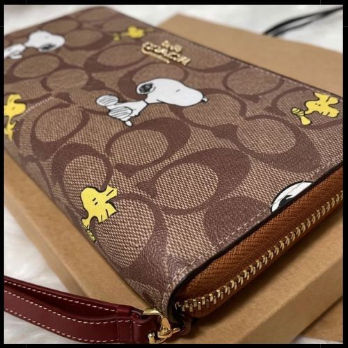 COACH x PEANUTS Long Zip around Wallet Snoopy Woodstock Khaki Signature F/S