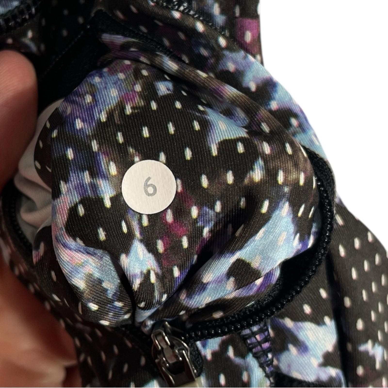 Lululemon All Sport Crop Legging size 6 in Floral Sport Tranquil Blue Multi