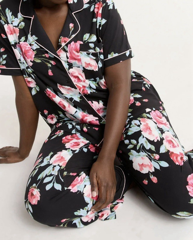 Joyspun Womens Notch Collar & Capri pants Sleep Set sizes S, M, L, XL, 2x, 3x