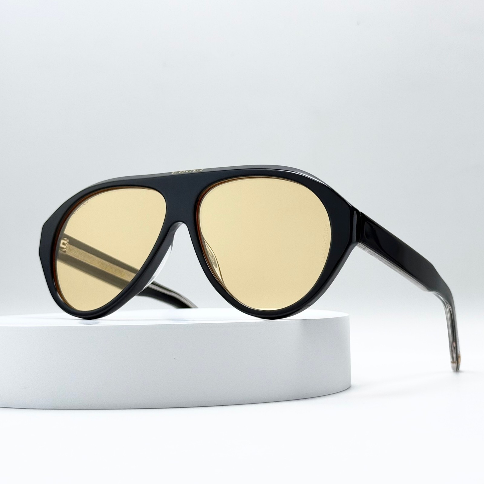 Gucci GG0479S Aviator Sunglasses Black Frame Yellow Lens Unisex Italy New