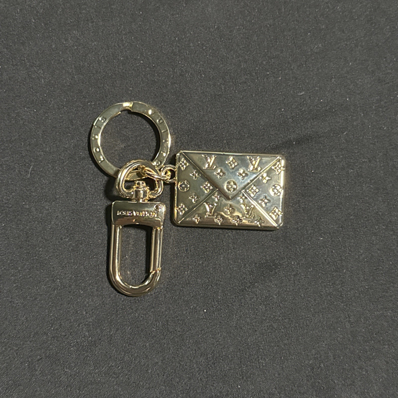 LOUIS VUITTON Envelope Gold Plated metal Charm Keychain Keyring w/Box