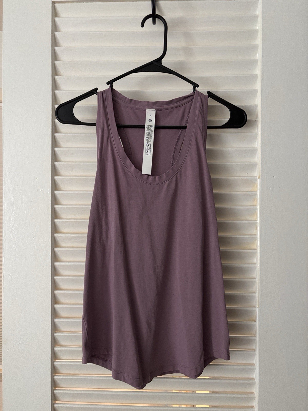 Lululemon Purple Racerback Tank Top Women’s 6 Lightweight Scoop Neck