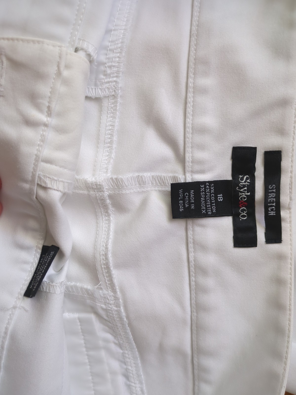Style & Co White Pants Size 18 Snap And Zip Closure Button Embellished Ankles