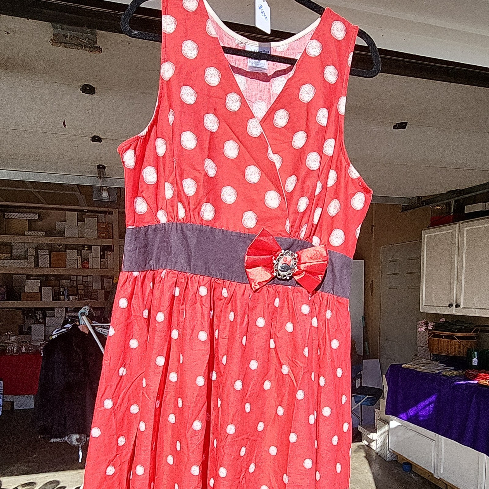Women’s Red & White Polka Dot Sleeveless V-Neck A-Line Knee Dress Bow, L