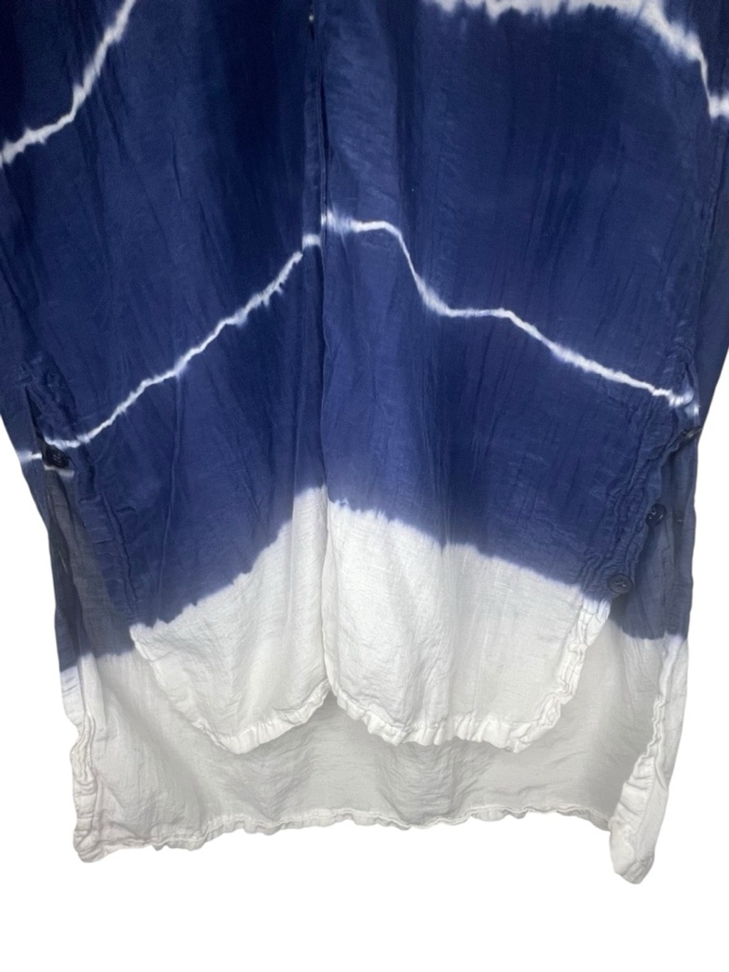 Athleta Silk Blend Blue And White Tie Dye Button Front Long Sleeve Tunic Blouse