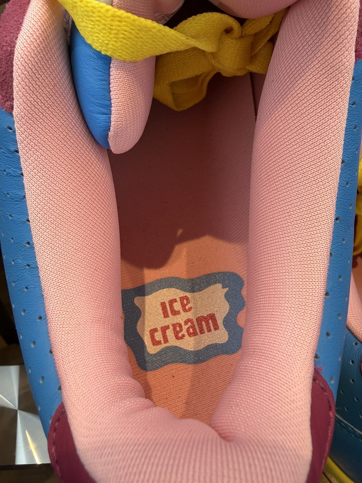 Ice Cream Board Flip Og Blue Rasberry Sz 11 Rare 100% authentic